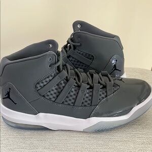 Jordan Max Aura Cool Grey Men's Sneakers size 11 new w/o box